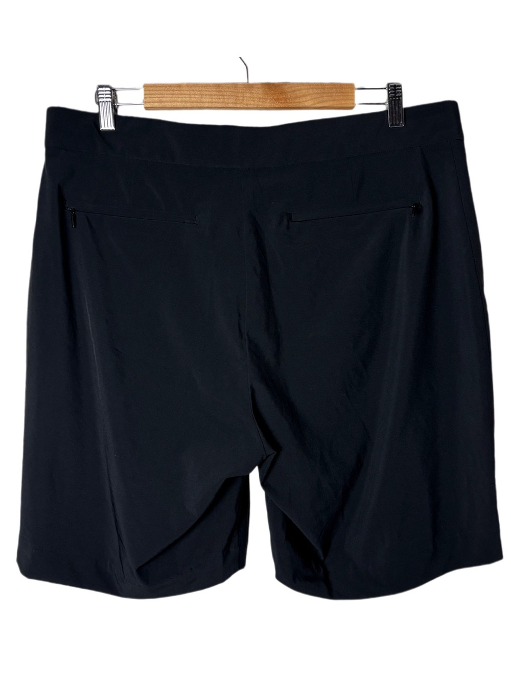 Athleta Tribeca 7" Bermuda Short Black
Women's Size 14 - Picture 3 of 16